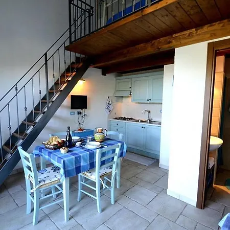 Sleeps 2 Pool Air Con Wifi 아파트 *
