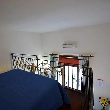 아파트 Sleeps 2 Pool Air Con Wifi *